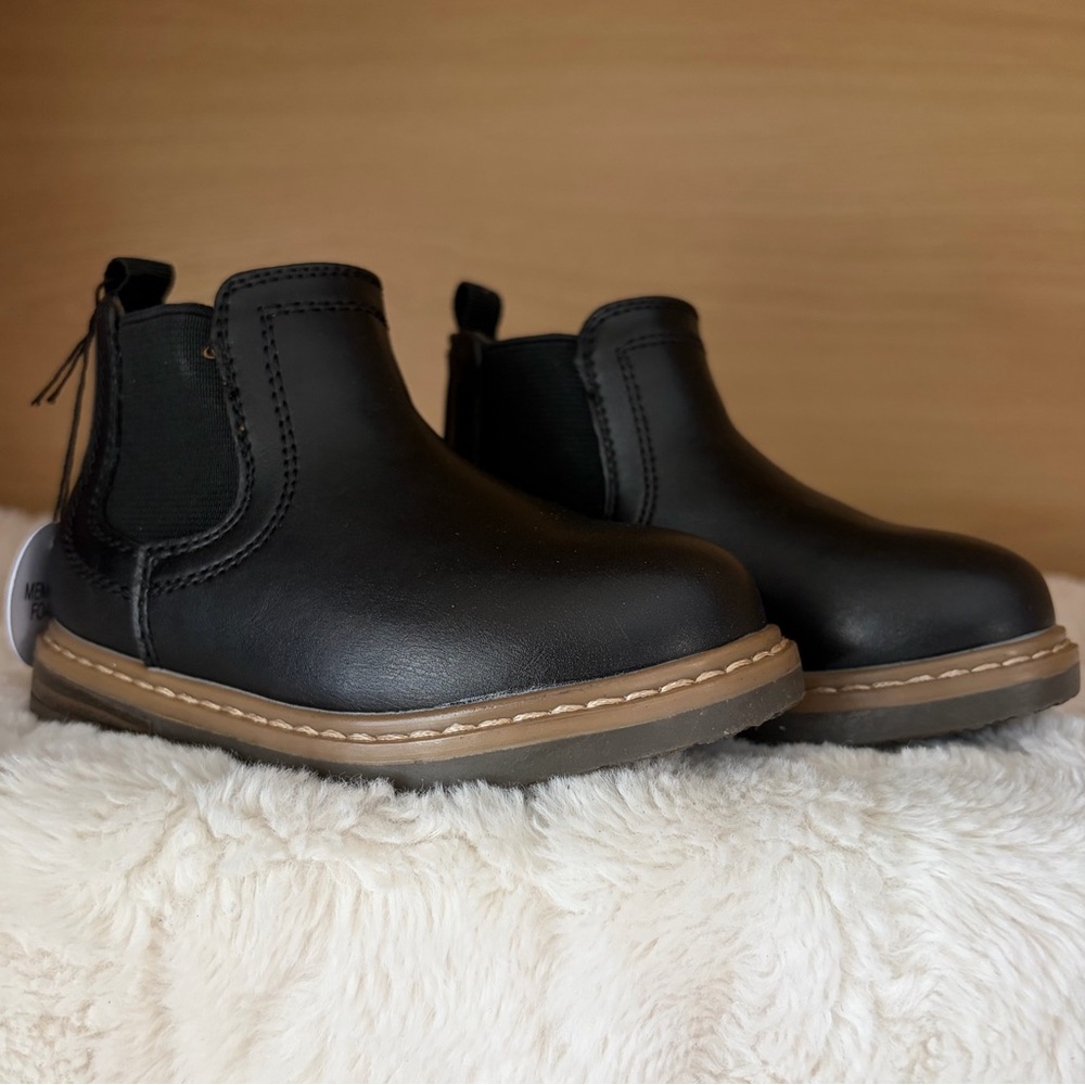 ✨$19✨NWT•Jumping Beans® Gordino Toddler Chelsea Boots | Black | 7T